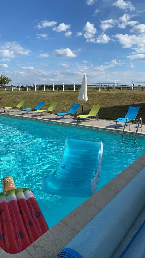 Loveyou Villalunoterie Futuroscope Piscine Spa 4Pers Oyre Extérieur photo