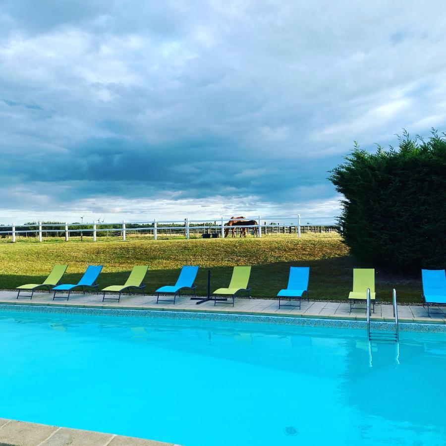 Loveyou Villalunoterie Futuroscope Piscine Spa 4Pers Oyre Extérieur photo